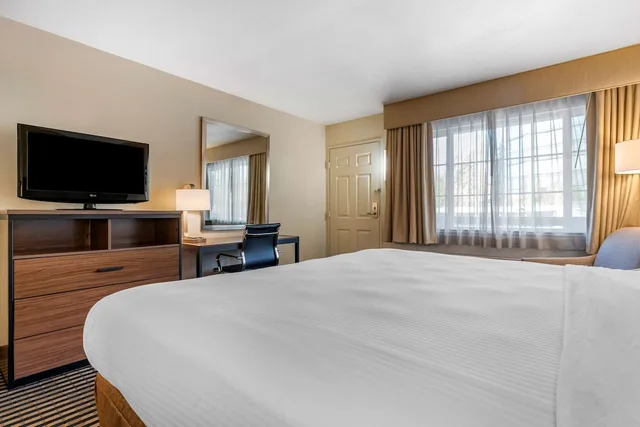 غرفة قياسية بسرير كينج، Best Western Town House Lodge 4/10