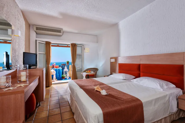 بنغل بسريرين منفصلين، Sirens Beach Hotel 2/7