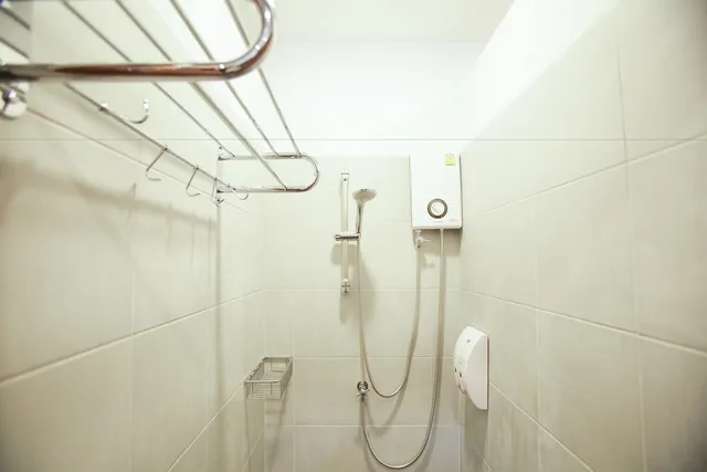 سكن مشترك مختلط، Give Me 5 Hostel 3/3