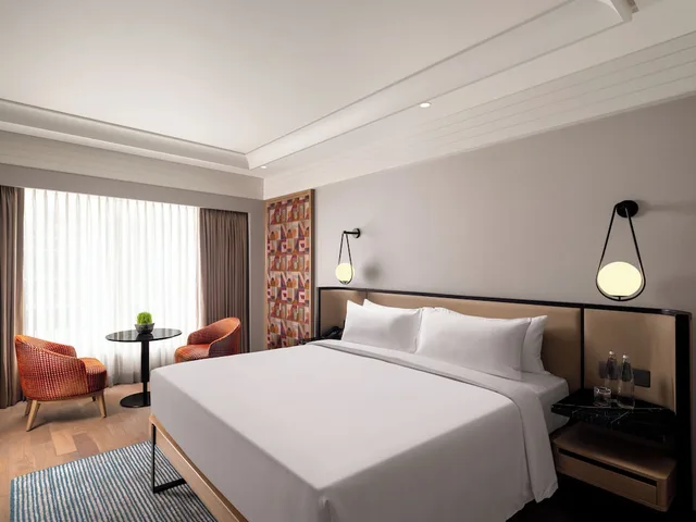 غرفة سوبيريور بسرير كينج، Pullman Chennai Anna Salai 1/3