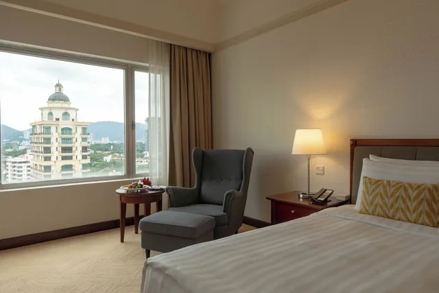 Superior Cityview King, Gurney Bay Hotel, A Parkroyal Hotel 8/10