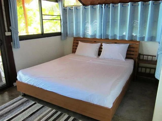 Bungalow, Beach Front، Bang Po Village 5/6