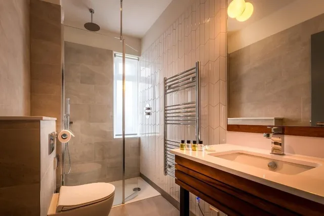 Superior, Quadruple, Double Bed, Sofa, Sligachan Hotel 9/10