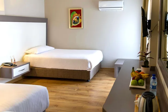 غرفة قياسية ثلاثية بسرير مزدوج وسرير فردي بغرفة نوم واحدة، Mene City Hotel 5/10