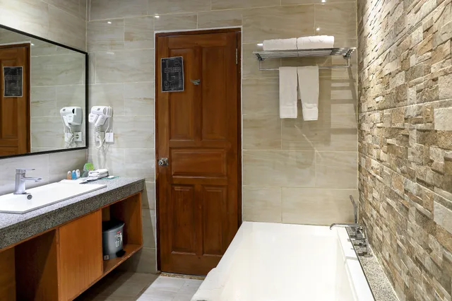 Super, Deluxe, Queen Bed, Pool View، Puri Saron Seminyak 3/3
