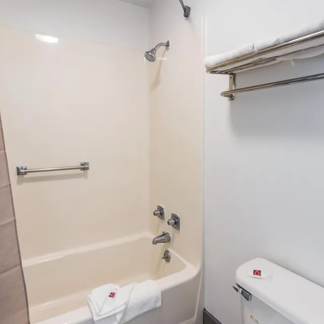 Deluxe, King Bed, Motel6 Salem, VA 10/10