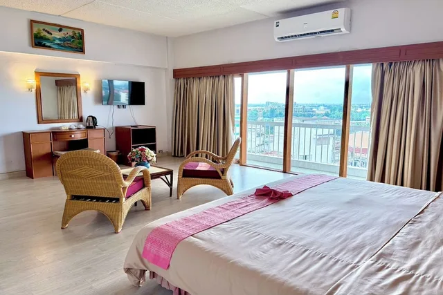 جناح جونيور بسرير كينج، Pailyn Hotel Phitsanulok 3/10