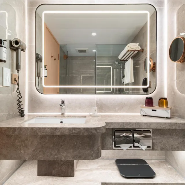 Newly Renovated Non-Smoking City View Family Room with Two Queen Bed، The Kimberley Hotel Hong Kong 7/7