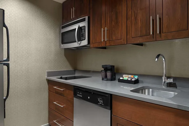 جناح استوديو بسرير كينج لذوي الإعاقة، Homewood Suites Springfield Va 3/4