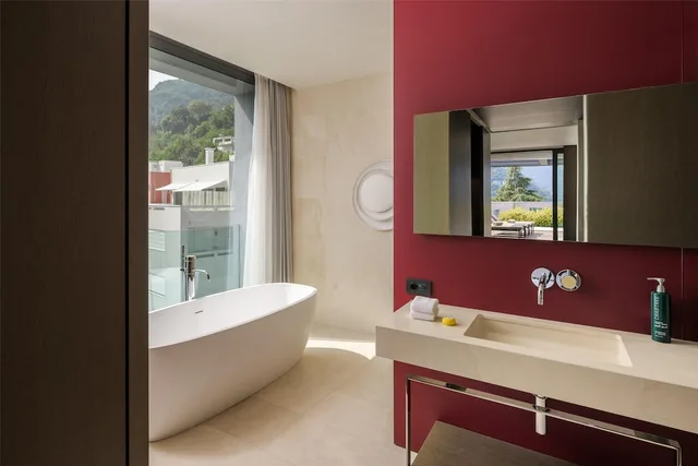 Roof Top, Presidential, Suite, King Bed، Hilton Lake Como 7/9
