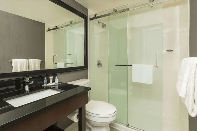 غرفة بسرير كينج، Comfort Inn Sault Ste Marie ON 9/10