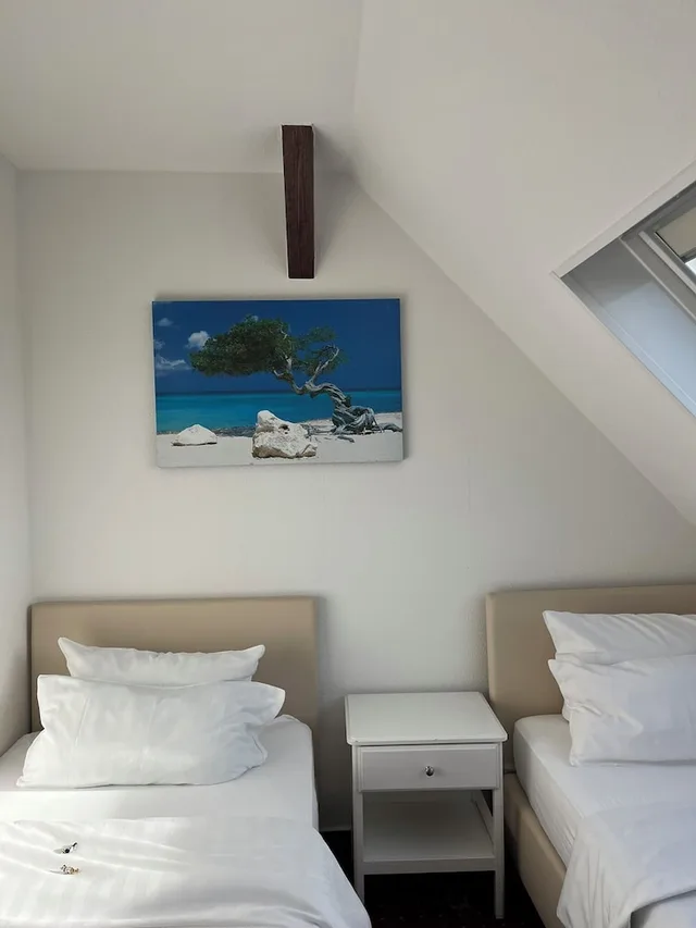 غرفة بأربعة أسرّة وسرير فردي، Flair Hotel Alt Connewitz 6/10