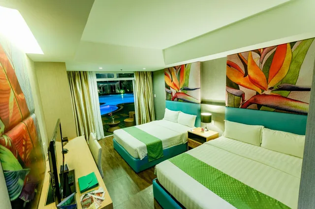 غرفة عائلية بإطلالة على المسبح، Aziza Paradise Hotel 2/9