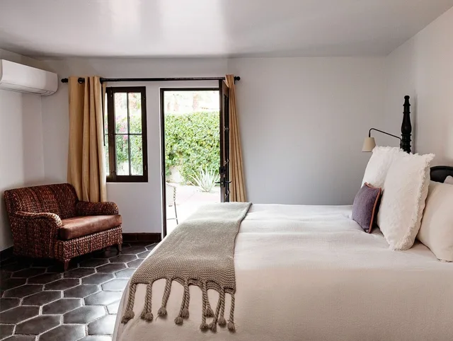 Estate, Guest Room, Deluxe, King Bed, Ingleside Estate Hotel & Bungalows- Adults Only 1/4