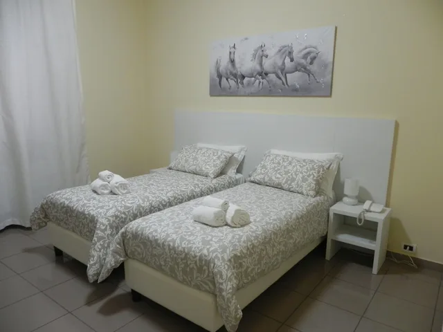 غرفة قياسية بسرير كوين، Villa Romana 5/10