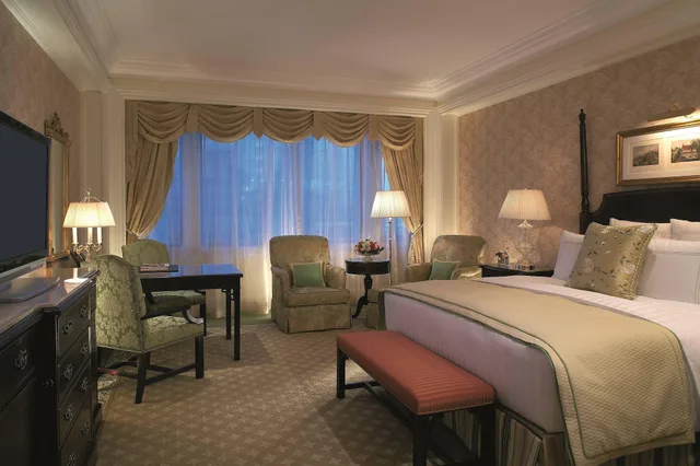 غرفة كلوب بسرير كينج، THE RITZ-CARLTON, BEIJING 2/3