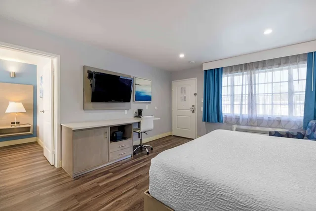 غرفة قياسية بسرير كينج، Best Western Orange Plaza 3/6
