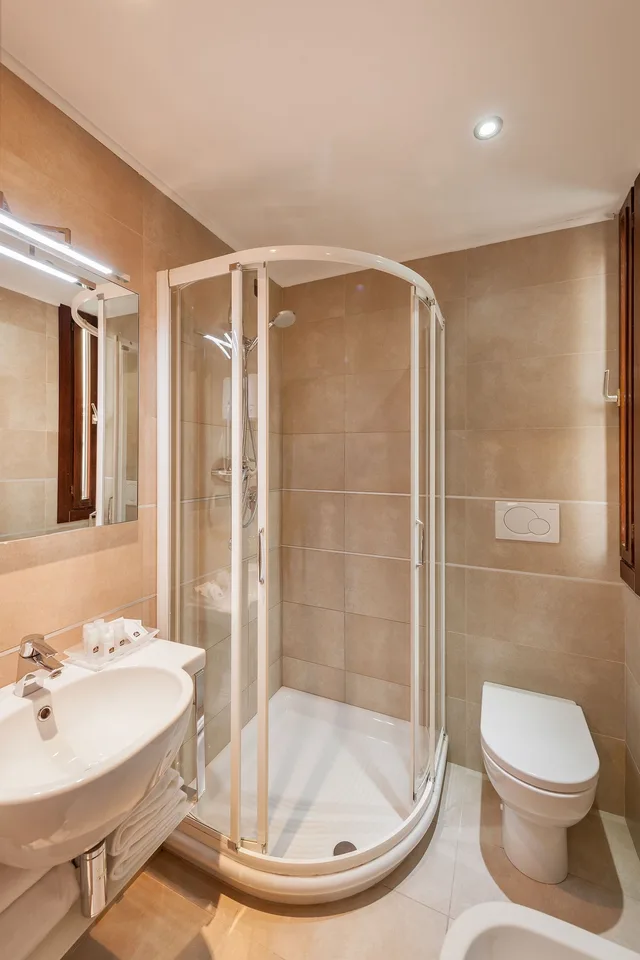غرفة اقتصادية بسرير مزدوج، Hotel Montecarlo 6/6