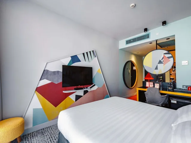 Premium Queen Room, Ibis Styles Tbilisi Center 2/5