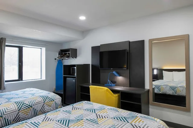 غرفة قياسية بسريرين مزدوجين لذوي الإعاقة، Motel6 Atlanta, GA - Downtown 2/9