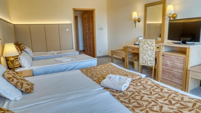 غرفة عائلية بسرير مزدوج، DIT Majestic Beach Resort 3/8