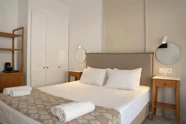 غرفة مزدوجة سوبيريور، Nami Hotel & Suites 5/9