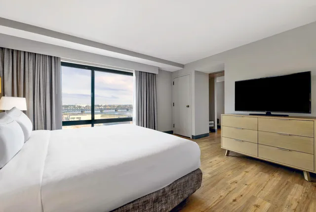 جناح بإطلالة، DoubleTree by Hilton Davenport 1/5