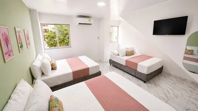 Family, 1 Single and 2 Double Beds, Private Bathroom، Hotel Taybo Kai By St Hoteles 8/10