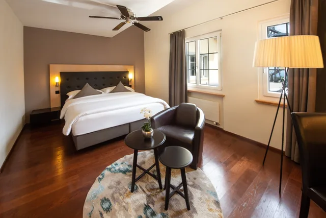 غرفة قياسية بسرير مزدوج، Hotel UTO KULM 3/7