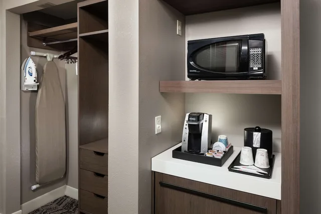 Mini, Suite, 2 Queen Beds، Hilton Garden Inn Hilton Head 7/7