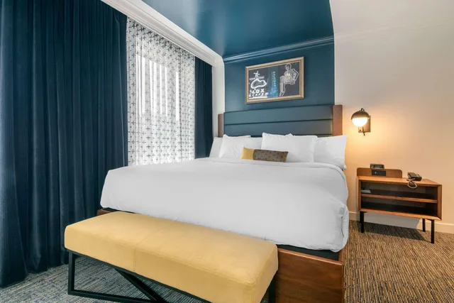 غرفة بسرير كينج، Hotel Belmont Vancouver - MGallery Collection 2/5
