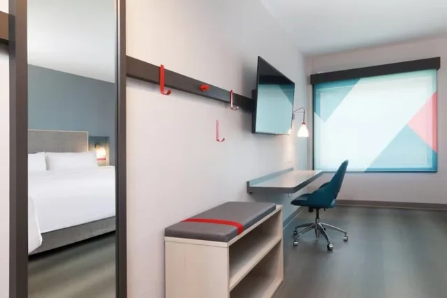 avid hotel Queretaro Centro Sur by IHG، سانتياغو دي كويريتارو 23/50