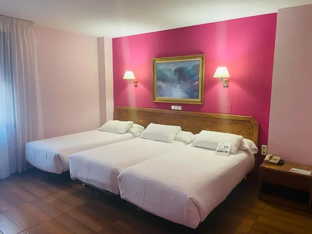 غرفة بسرير مزدوج مع سرير إضافي، Hotel Don Carmelo 5/5