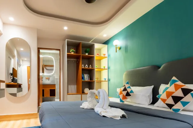 جناح شهر العسل بسرير كينج، Joey's Hostel 1/2