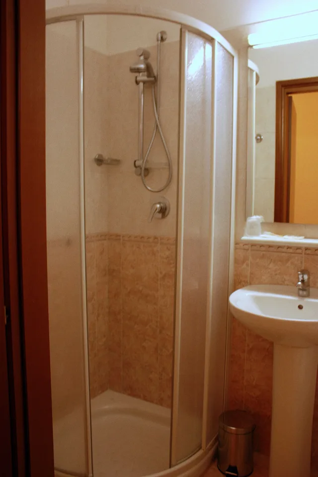 غرفة اقتصادية بسرير مزدوج، Piccolo Hotel 3/4