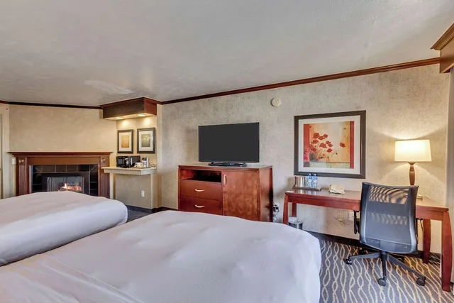 غرفة بسريرين كوين، Radisson Hotel Salt Lake City Airport 1/10