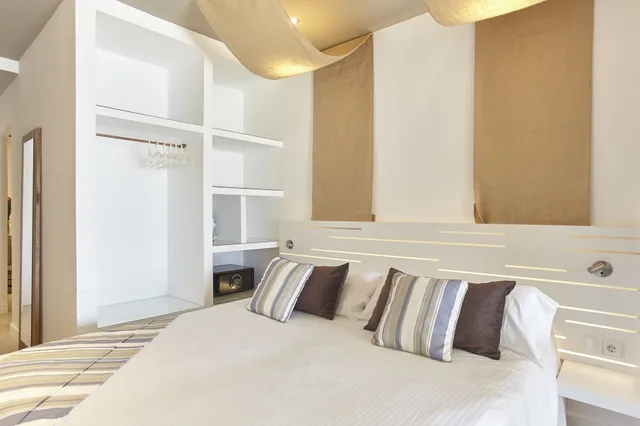 استوديو اقتصادي بسريرين منفصلين بشرفة، Apartamentos Castavi 1/3