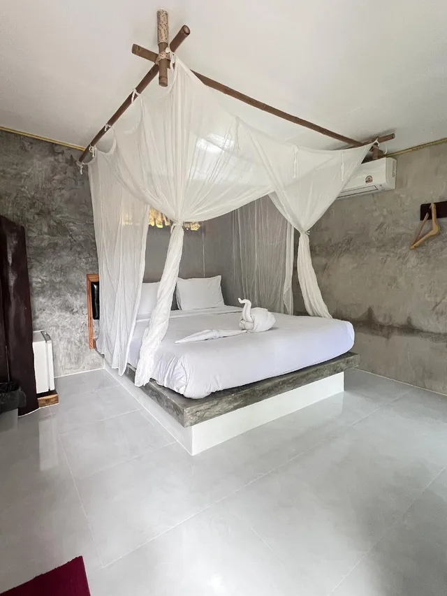 Room, Single, Sunshine On The Rock 2/3