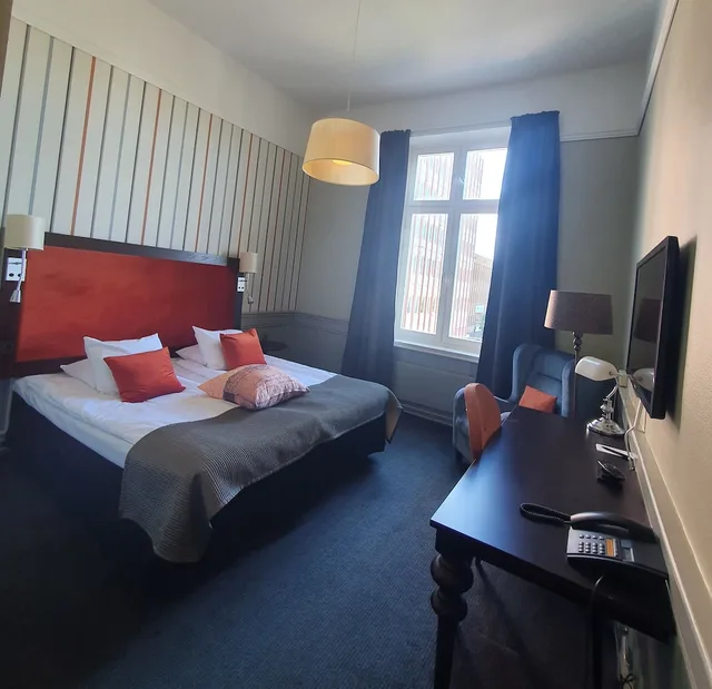 غرفة قياسية بسريرين منفصلين، Home Hotel Post 1/10