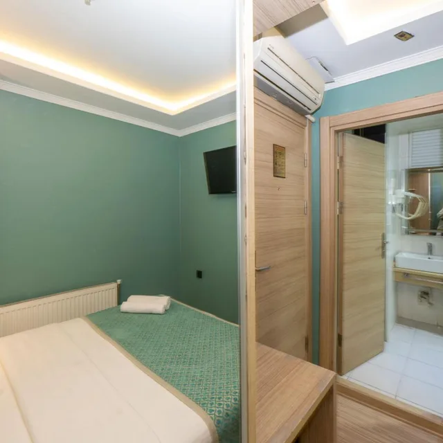 Economy, Double Bed, No Window، The Ottoman City Hotel 1/8