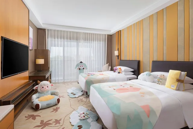 Marriott, Family, King Bed, Balcony، Sheraton Grand Hangzhou Wetland Park Resort 1/10