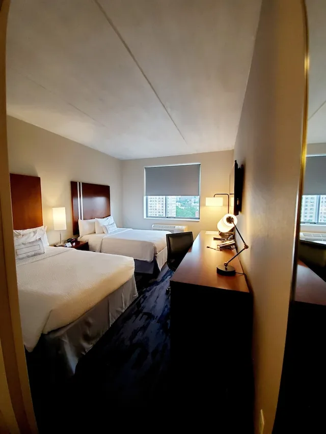 غرفة بسرير كينج لذوي الإعاقة، Fairfield Inn Suites By Marriott New York Brooklyn 2/5