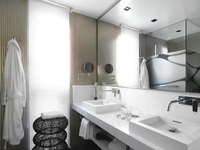 Deluxe, Double or Twin Bed, HOTEL ESPANA RAMBLAS 1/1