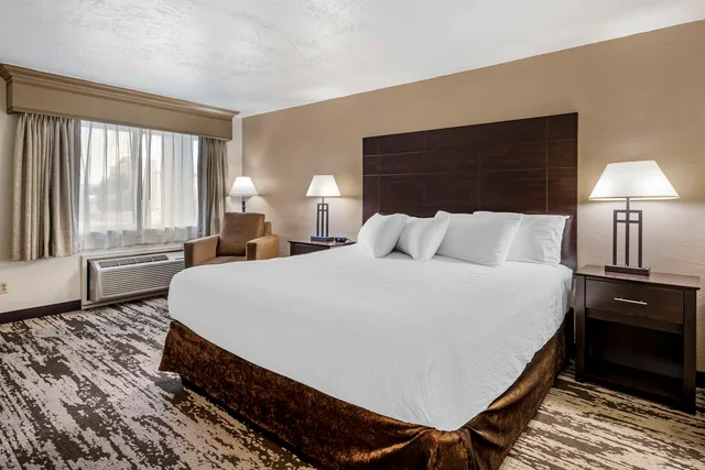 غرفة بسرير كينج، Best Western Prescottonian 1/3