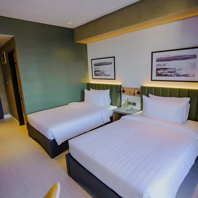 غرفة بسريرين منفصلين بشرفة في طابق مرتفع، Venus Parkview Hotel 2/5