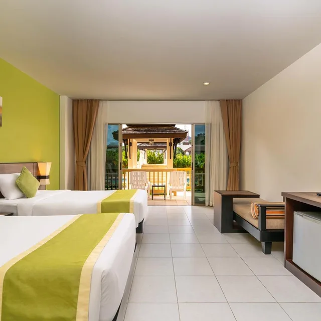 غرفة ديلوكس بسرير مزدوج أو سريرين منفصلين بشرفة، Kata Sea Breeze Resort 10/10