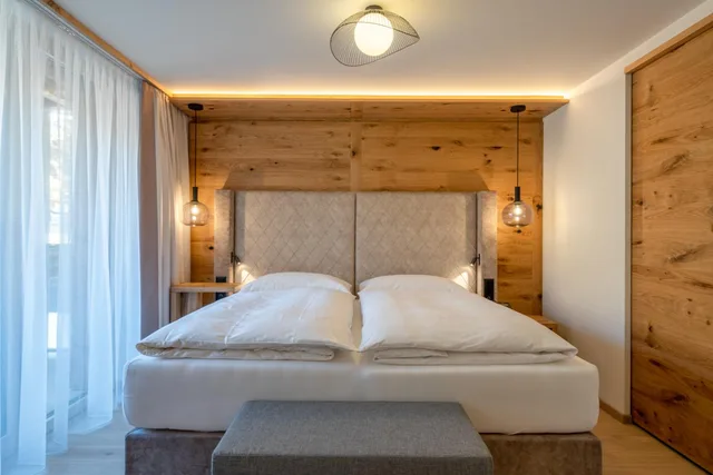 Superior, King Bed, Hotel La Ginabelle 2/5