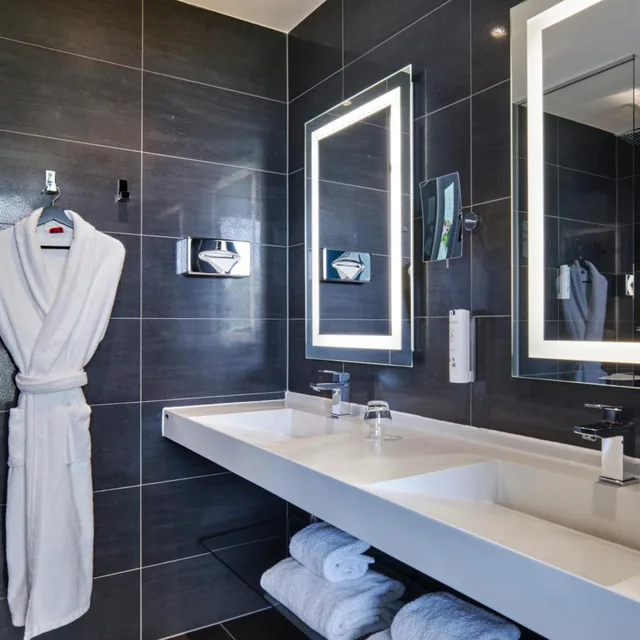 جناح جونيور، Hotel Athena Spa 7/9