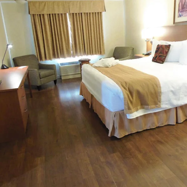جناح بغرفتي نوم، Rosslyn Inn & Suites, SureStay Collection by Best Western 4/10