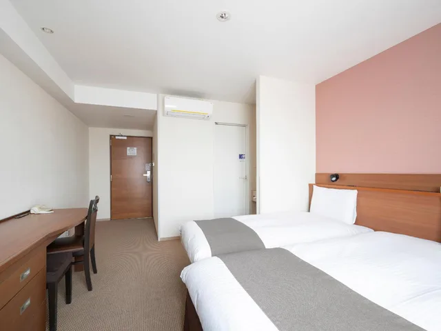 غرفة بسرير مزدوج مع سرير إضافي للمدخنين، Vessel Hotel Kanda Kitakyushu Airport 1/8